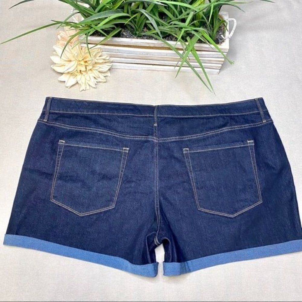 Ava & Viv Blue Jean Denim MIDI Shorts Stretchy - Picture 5 of 10